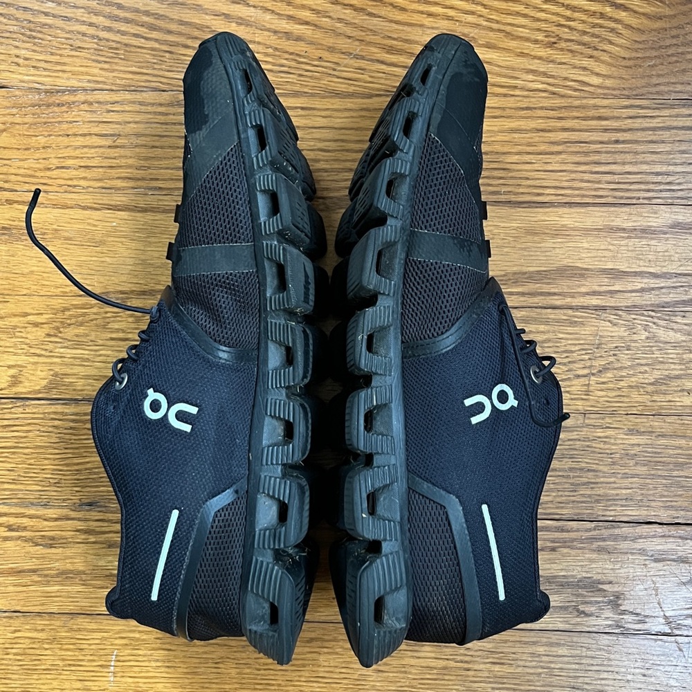 On Cloud 5 Black Black Mens Size 10.5